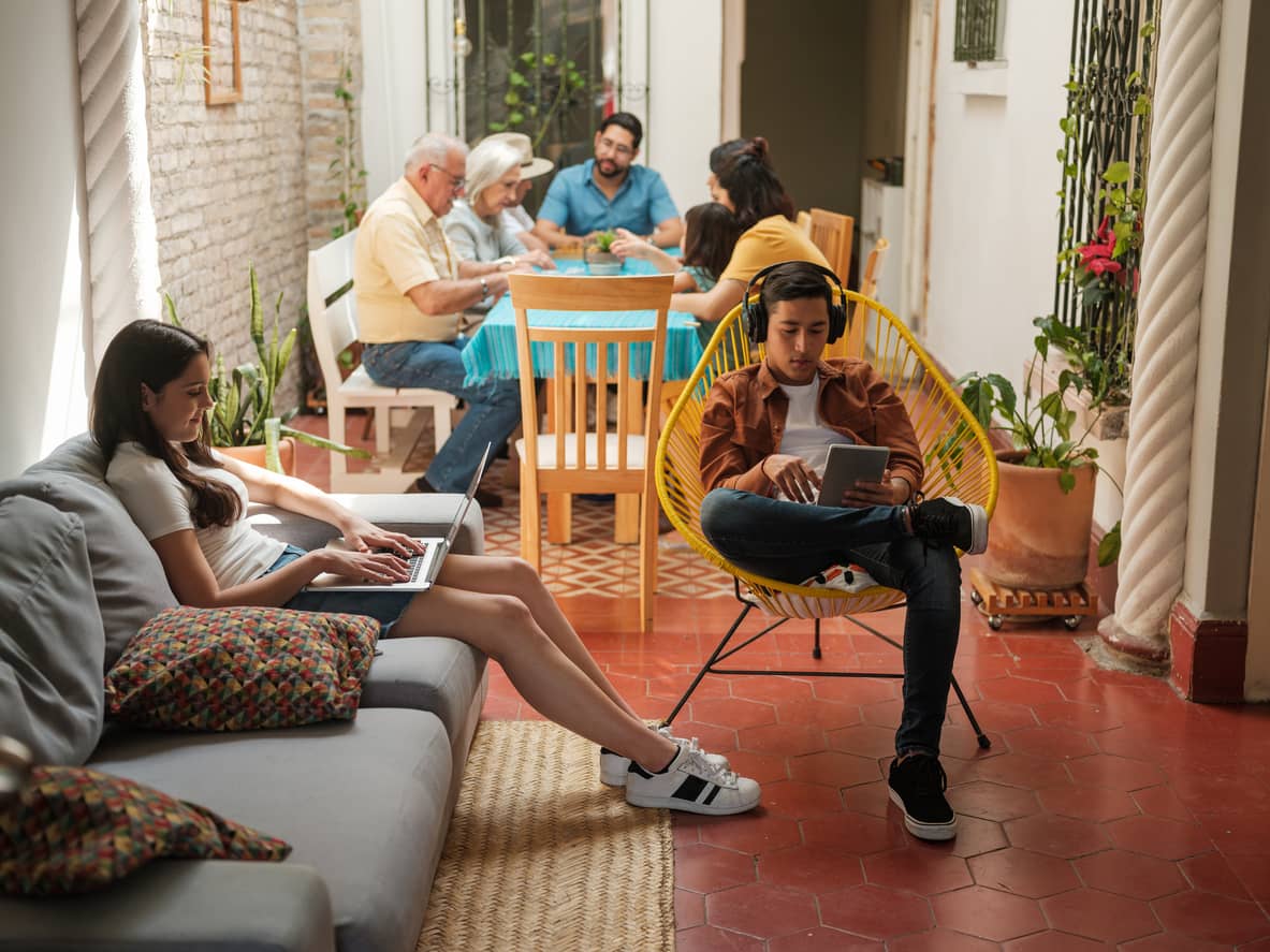 Family confined during COVID