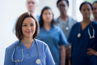 Nurses-Standing-Together-508106550_2124x1416.jpeg