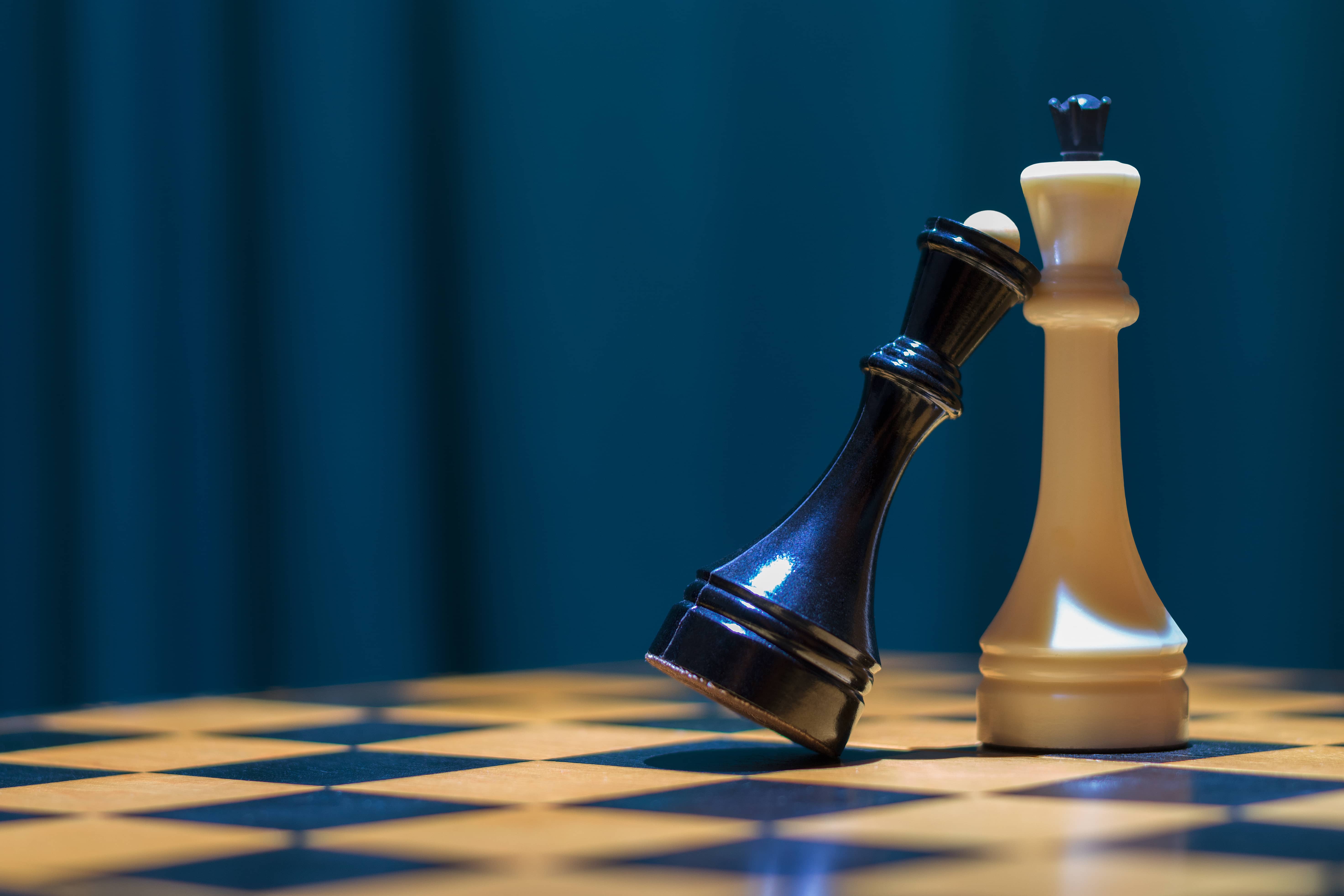 Really Bad Chess where chess pieces are randomly placed every
